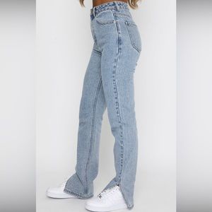 White fox boutique straight leg jeans